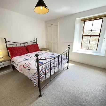 Alans Cottage-3