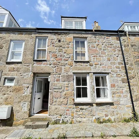 Alans Cottage-2